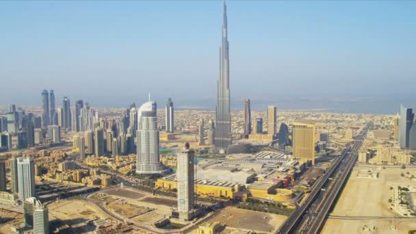 Vista aerea Burj Khalifa centro di Dubai — Video Stock