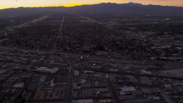 Вид с воздуха в столичных районах Лас-Вегаса — стоковое видео