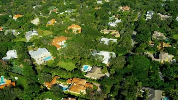 Vue aérienne propriétés résidentielles exclusives nr Miami — Video