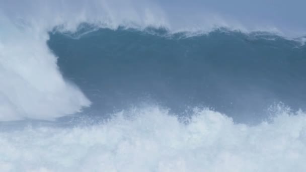 Olas de mar grandes — Vídeos de Stock