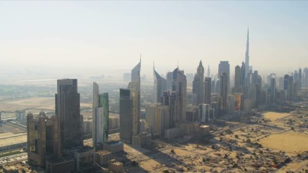 Vista aérea Burj Khalifa centro Dubai — Vídeos de Stock
