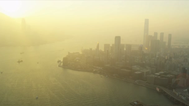 Zonsondergang luchtfoto Victoria Harbour — Stockvideo