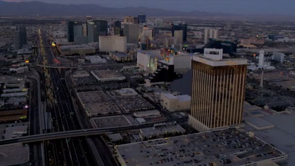 Aerial dusk view Las Vegas — Stock Video