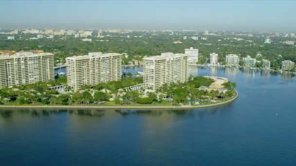 Vista aérea Grove Isle luxury Hotel and Spa, Miami, Estados Unidos — Vídeo de stock