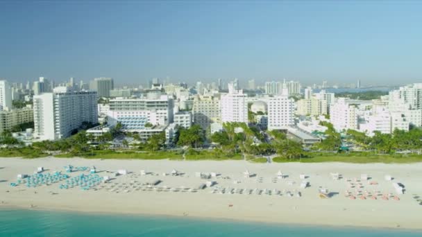 Havadan görünümü art deco otel, miami — Stok video