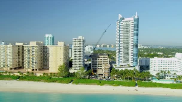 空撮サウスビーチ マイアミ ホテル — ストック動画