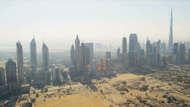 Vista aérea cosmopolita centro de Dubai — Vídeos de Stock