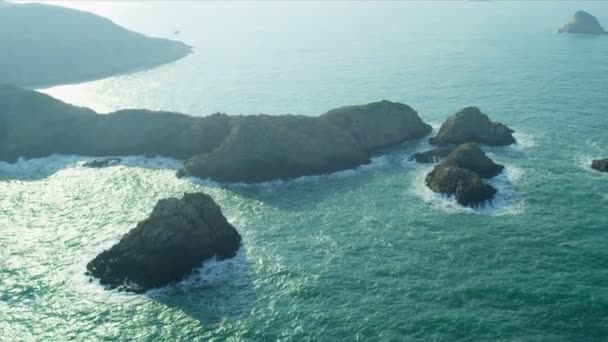 Vista aérea Islas costeras rocosas nr Hong Kong — Vídeos de Stock