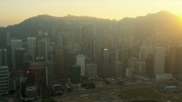 Letecký pohled na západ slunce victoria peak přístav, hong kong — Stock video