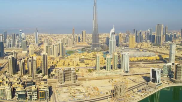 Vista aérea Burj Khalifa centro Dubai — Vídeos de Stock