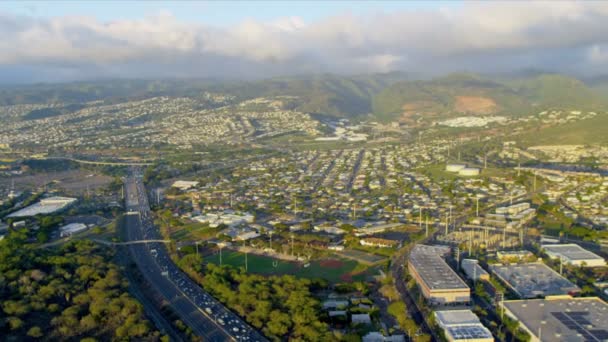 Autopistas nr Pearl City, Hawaii — Vídeo de stock