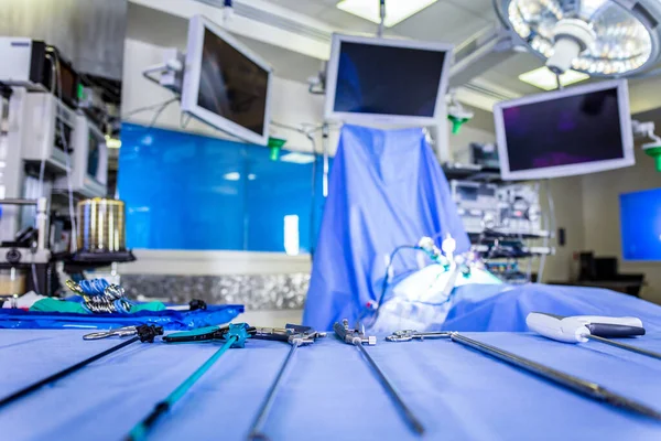 Szpitalna Sala Operacyjna Sprzętem Technologią Oiom Wspomagającą Laparoskopię Pacjent Otworem — Zdjęcie stockowe