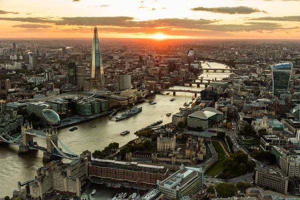 Luftbild Sonnenuntergang Ansicht Der Londoner City Wolkenkratzer Das Britische Finanzgeschäftszentrum — Stockfoto
