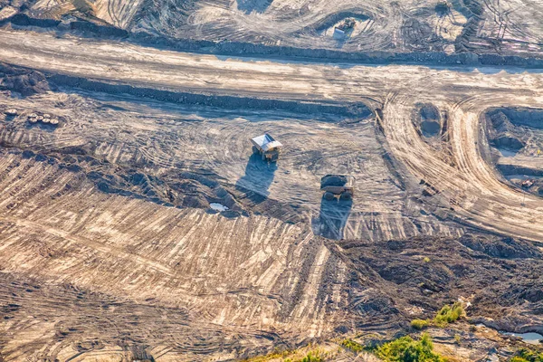 Aerial View Canadian Oilsands Surface Mining Area Large Dump Trucks — Stock Photo, Image