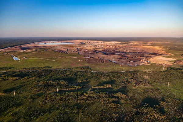 Aerial View Mérgező Hátsó Tavak Kátrányos Homok Mcmurray Felületi Bányászat — Stock Fotó