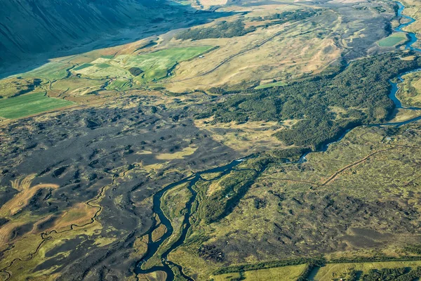 Légi Kilátás Lávafolyamok Megszilárdult Táj Izland Vulkanikus Szikla Fagyasztott Időben — Stock Fotó