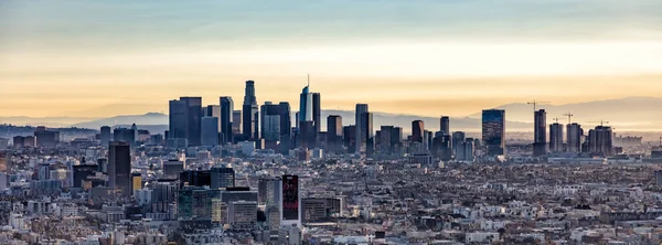 空中全景天际线城市日出景观市中心摩天大楼洛杉矶一个著名的好莱坞旅游目的地美国 — 图库照片