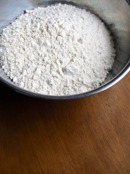 Mąka Biała Misce Stali Nierdzewnej — Zdjęcie stockowe