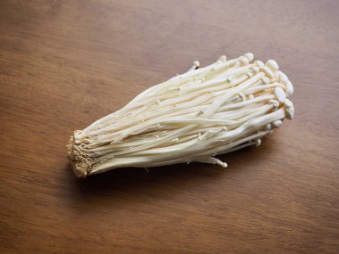 Kore Taze Organik Mantar Enoki