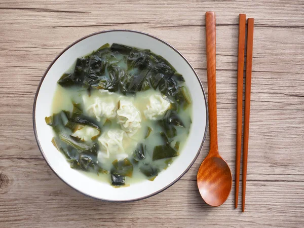 Korean Food Dumplings Seaweed Soup — Stock Photo, Image