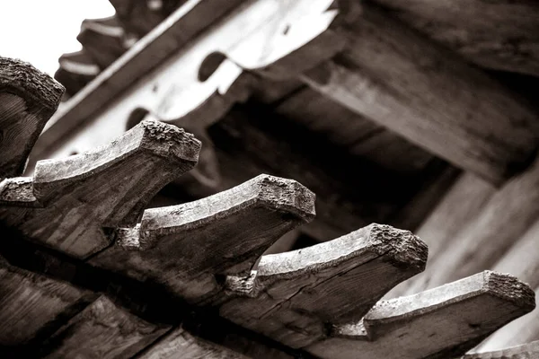 Teil Des Daches Des Gebäudes Holzbau Schwarz Weiß Foto Das — Stockfoto
