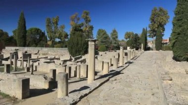 Saint-Rmy de Provence 'deki Glanum sahasından Roma kalıntıları.