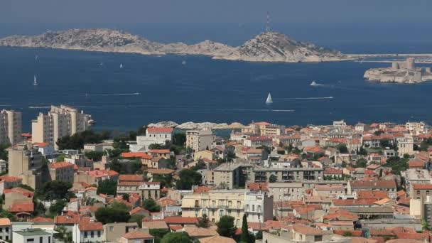 Pemandangan Udara Pulau Frioul Lepas Kota Marseille — Stok Video