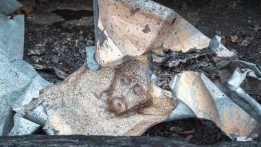 Ukrayna 'daki savaş, İsa Mesih, metal plakalarda İsa' nın görüntülerinin patlamasından kurtuldu.