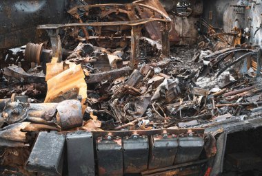 Ukrayna 'daki savaş, tank tamamen yok edildi, tankın içi yok edildi.