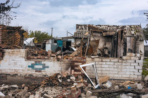 Guerra Ucrânia Uma Casa Destruída Por Uma Explosão Uma Aldeia — Fotografia de Stock