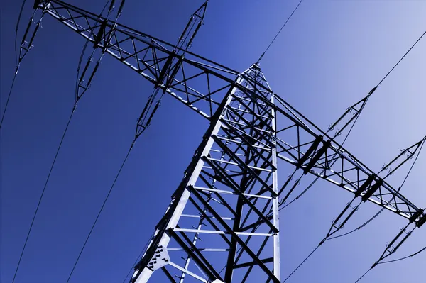elektrik direğinden