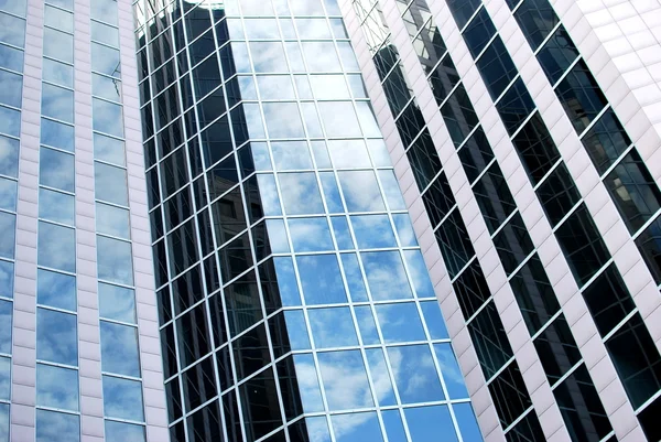 Yüksek modern binalar — Stok fotoğraf