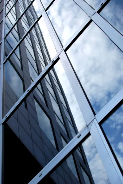 Yüksek modern binalar — Stok fotoğraf