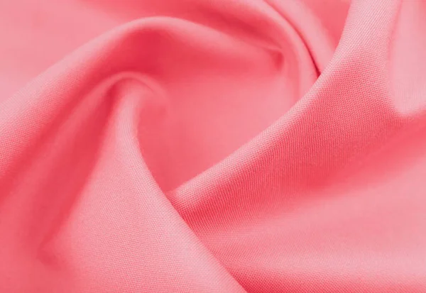这种面料呈洋红色或粉红色 有褶皱 服装用料 纺织品 — 图库照片