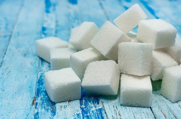 Sockerrör Raffinerat Socker Utspritt Träyta Närbild Royaltyfria Stockbilder