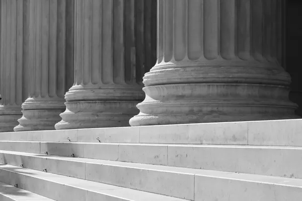 Columns and stairs — Stock Photo, Image