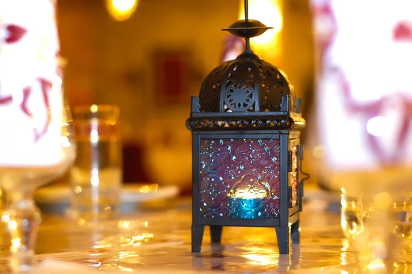 Oriental lamp with gloden background at wedding — Stock Photo, Image