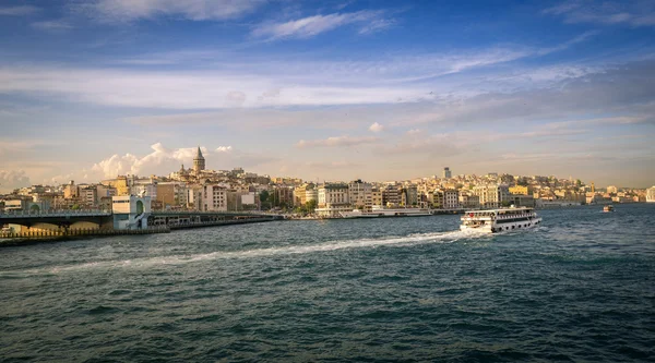 イスタンブール beyoglu とガラタ塔のパノラマ — ストック写真