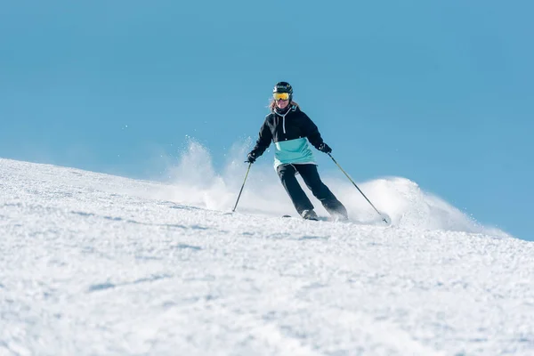 Pas Casa Andorra January 2022 Woman Skiing Pyrenees Grandvalira Ski — Foto Stock