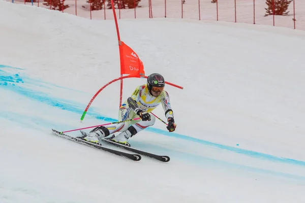 Grandvalira Andora 2022 Marzec Joan Verdu Rywalizują Męskim Gigancie Slalom — Zdjęcie stockowe