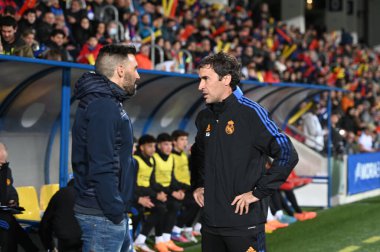 Andorra La Vella, ANDORRA: 2022 Nisan 8: Eder Saravia DT (FCA) VE RAUL ZALEZ (RM) PRIMERA RFEF FC ANDORRA 2 - 1 REAL MADRID B