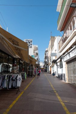 Sant Antoni de Portmany, İspanya: 18 Nisan 2022: 2022 yazında Sant Antoni de Portmany şehri panoraması.