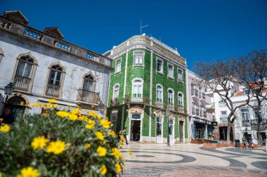 Lagos, Portekiz. 2022 Mayıs 06. 2022 yazında Portekiz 'in Algarve kentindeki Lagos kentindeki tipik Portekiz Obrigado dükkanı..