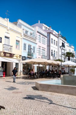 Lagos, Portekiz. 2022 Mayıs 06. 2022 yazında Portekiz 'in Algarve kentindeki Lagos şehrinin panoraması.