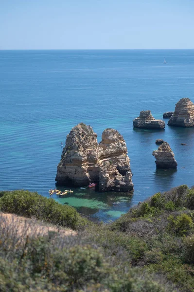 Panorama Turisty Praia Dona Ana Lagos Algarve Portugalsko Létě Roku — Stock fotografie