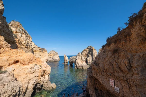 Lagos Portugal 2022 Maio Passeios Caiaque Para Visitar Grutas Caverna — Fotografia de Stock