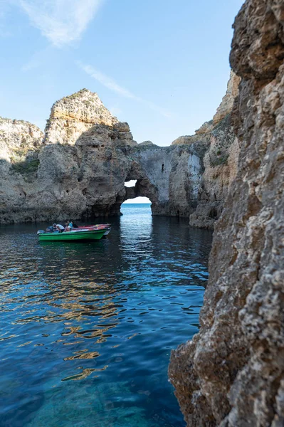 Lagos Portugalsko 2022 Květen06 Výlety Lodí Návštěvu Jeskyní Jeskyně Turistického — Stock fotografie