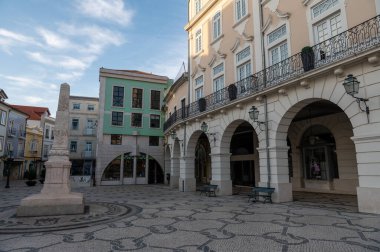Aveiro, Portekiz. 12 Mayıs 2022. 2022 yazında Portekiz 'in Aveiro kentinin merkezinde bir panorama.