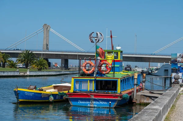 Aveiro Portekiz Mayıs 2022 Portekiz Aveiro Kanalında Geleneksel Tekneler Renkli — Stok fotoğraf
