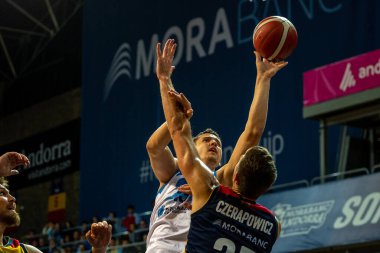Andorra La vella, Andorra: 22 Ekim 2022: Mora Banc Andorra BC ile Caceres Basket arasındaki Liga Leb Oro maçındaki oyuncular 22 Ekim 2022 'de Andorra' da.